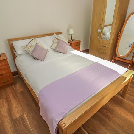 Broadford Farm Bungalow Kidwelly Extérieur photo